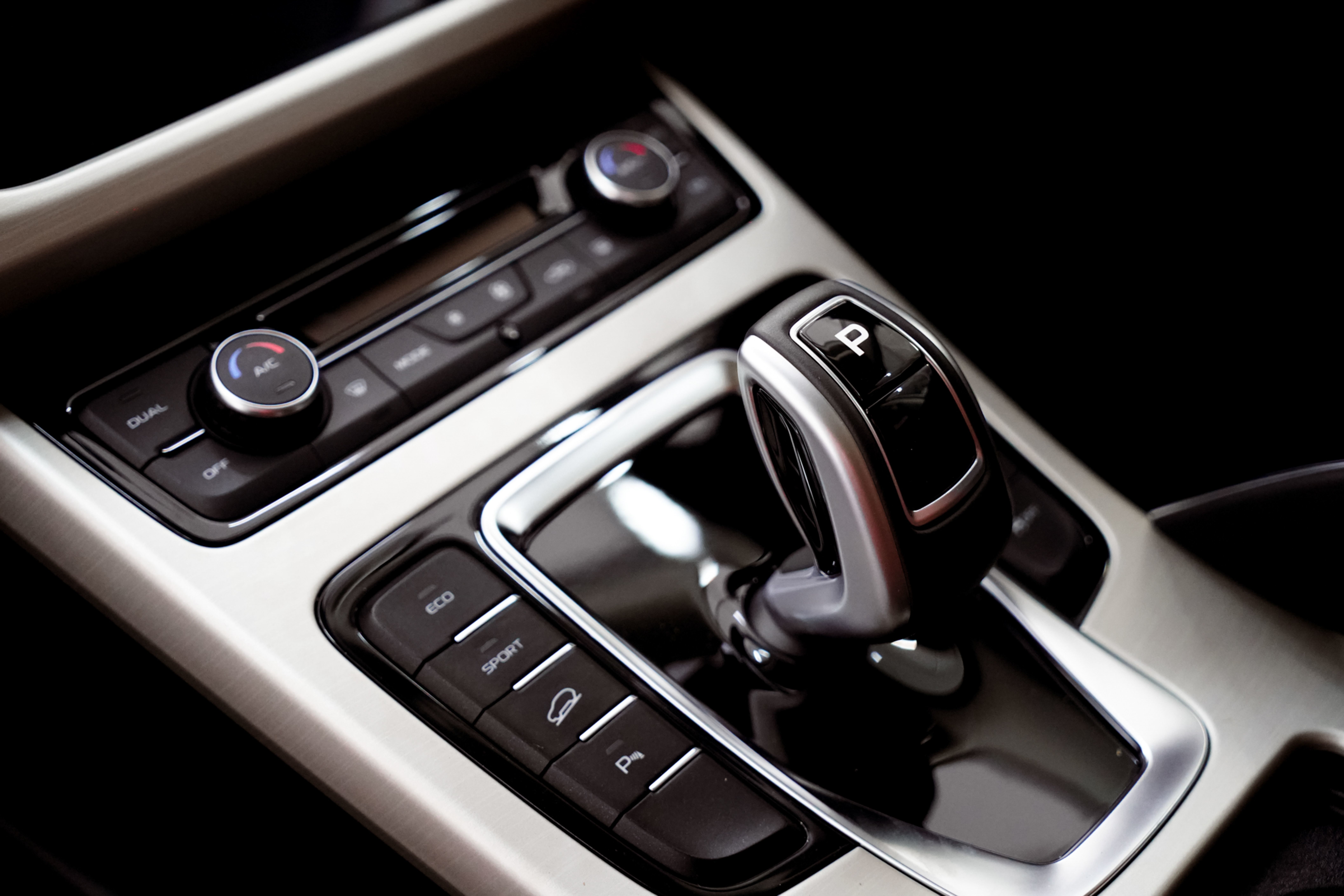 Últimos blogs de la empresa sobre New STP Polymers Solutions for Automotive Interior Bonding